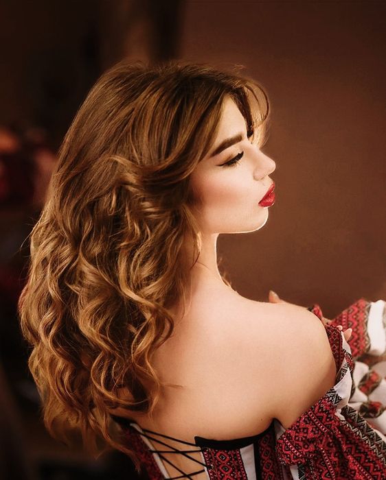 Макіяж та Зачіска