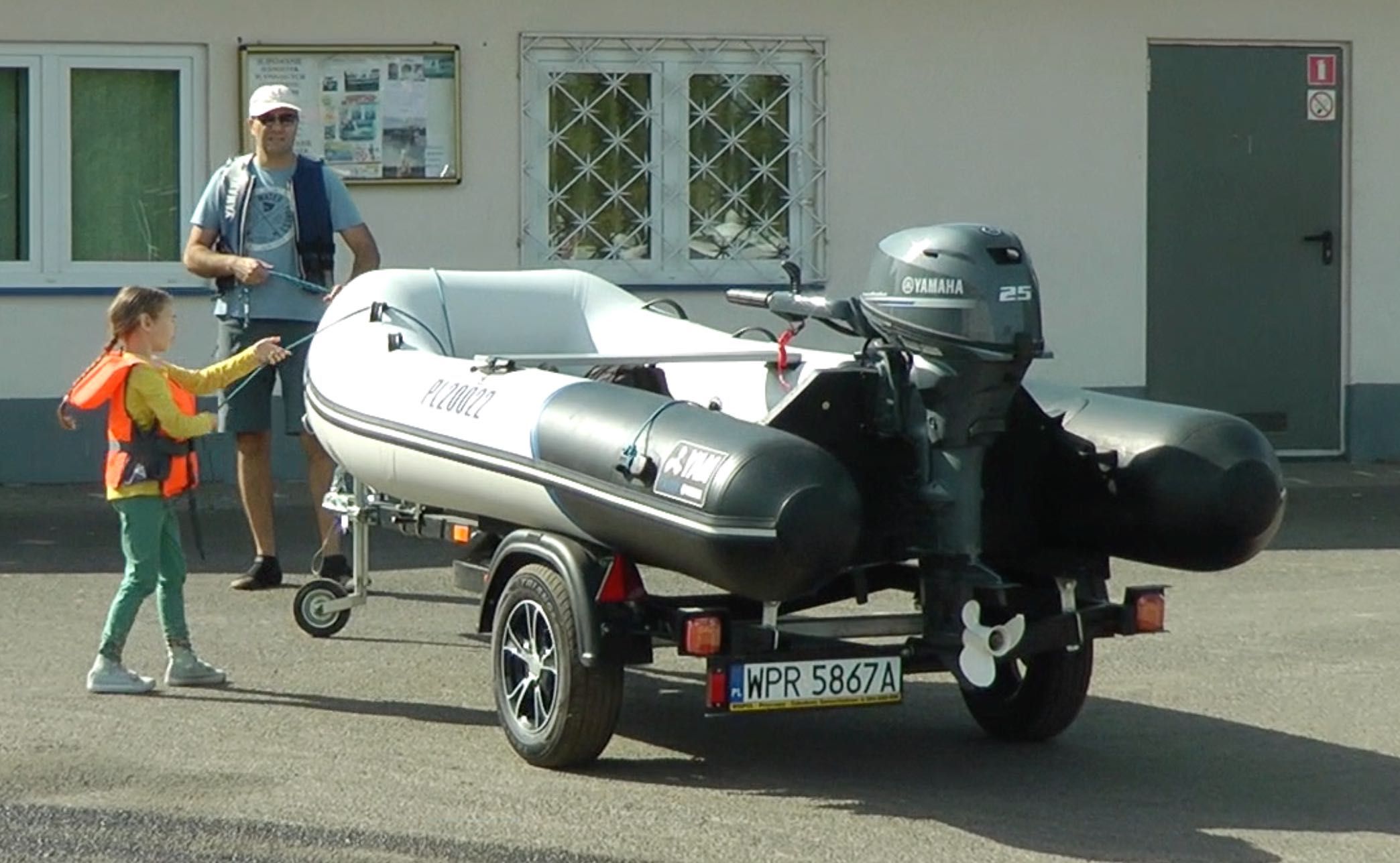Ponton+silnik Yamaha 380S F25