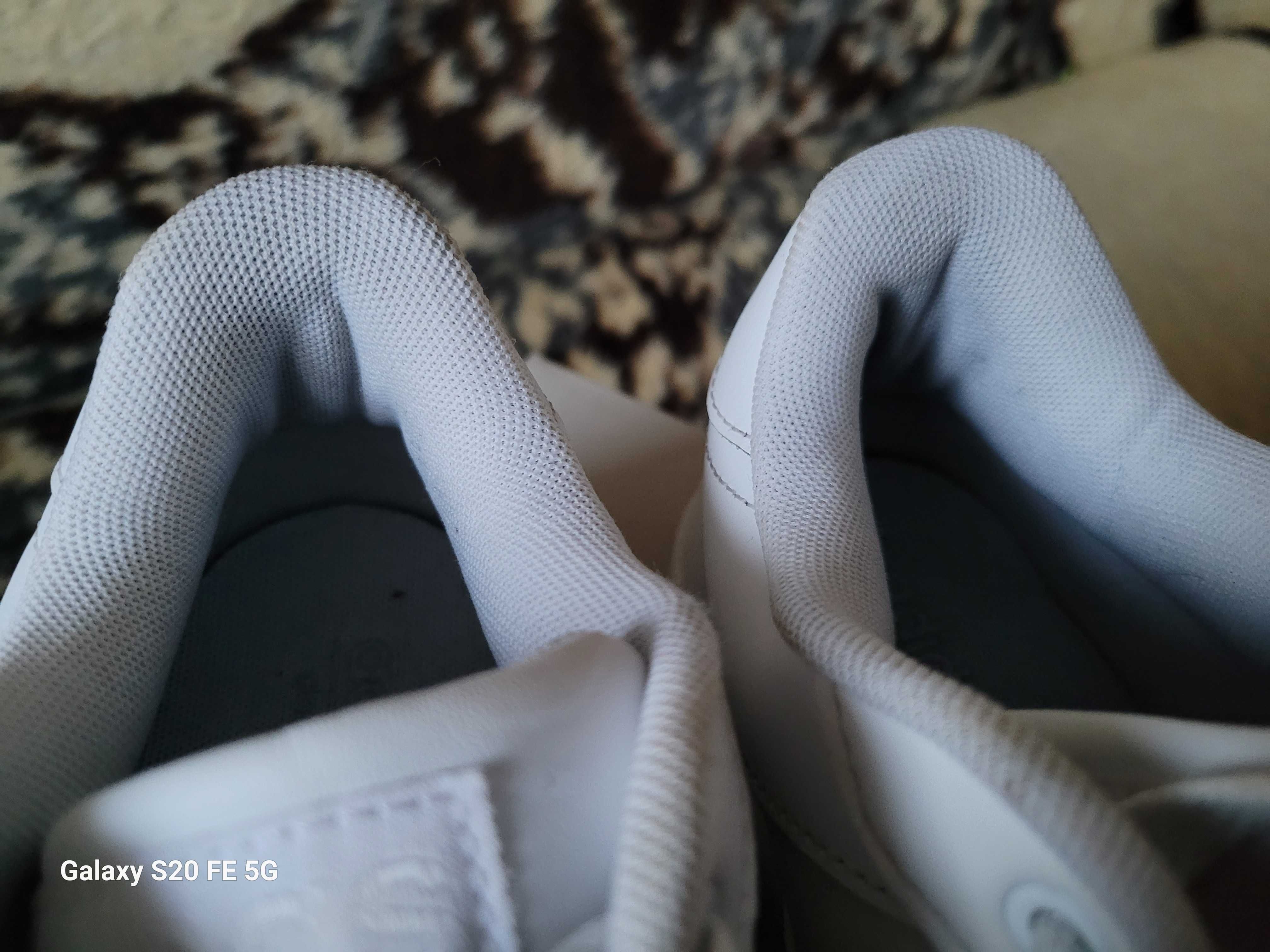 Super sportowe buty Adidas team Court wkł.27,5 cm skóra super stan