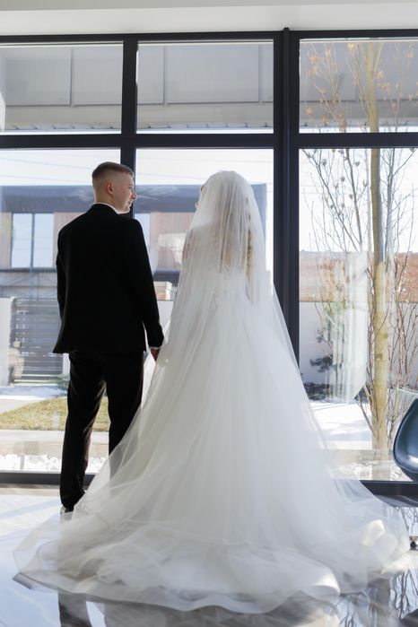 Продам весільну сукню в чудовому стані