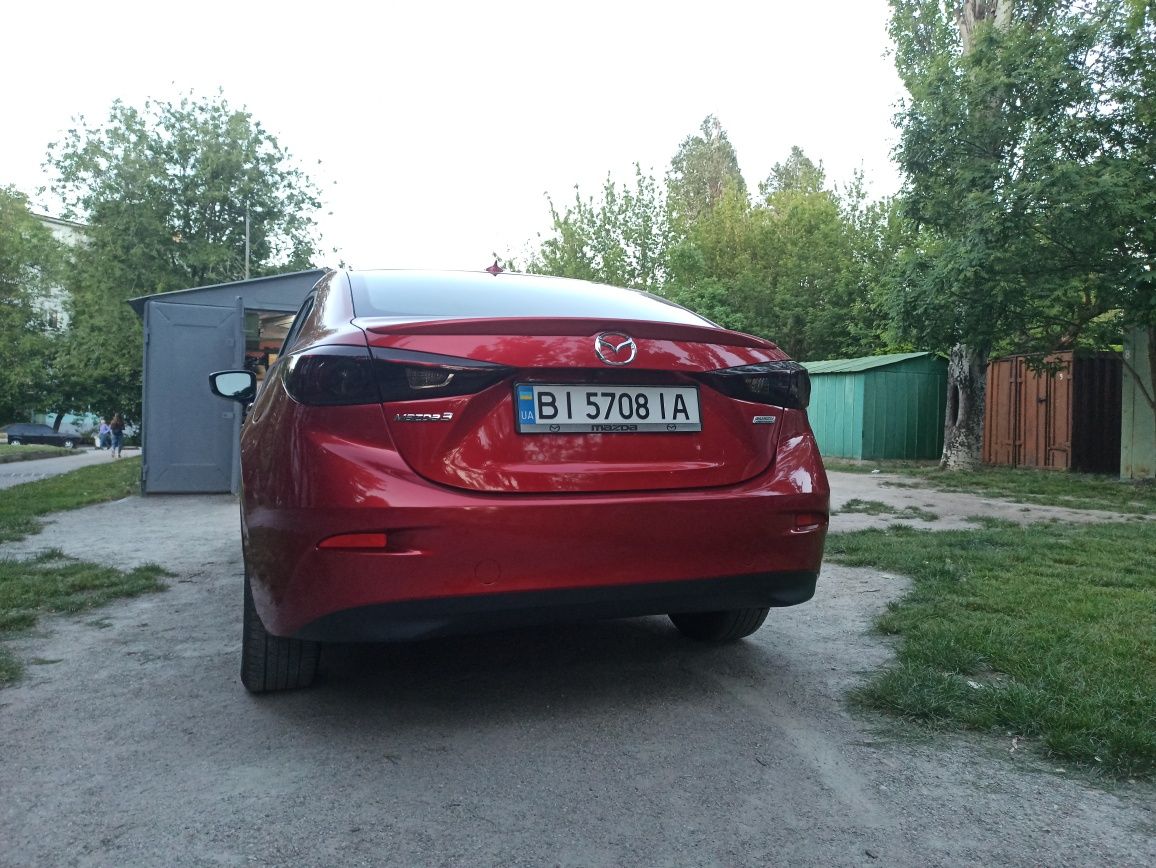 Mazda 3 2015года