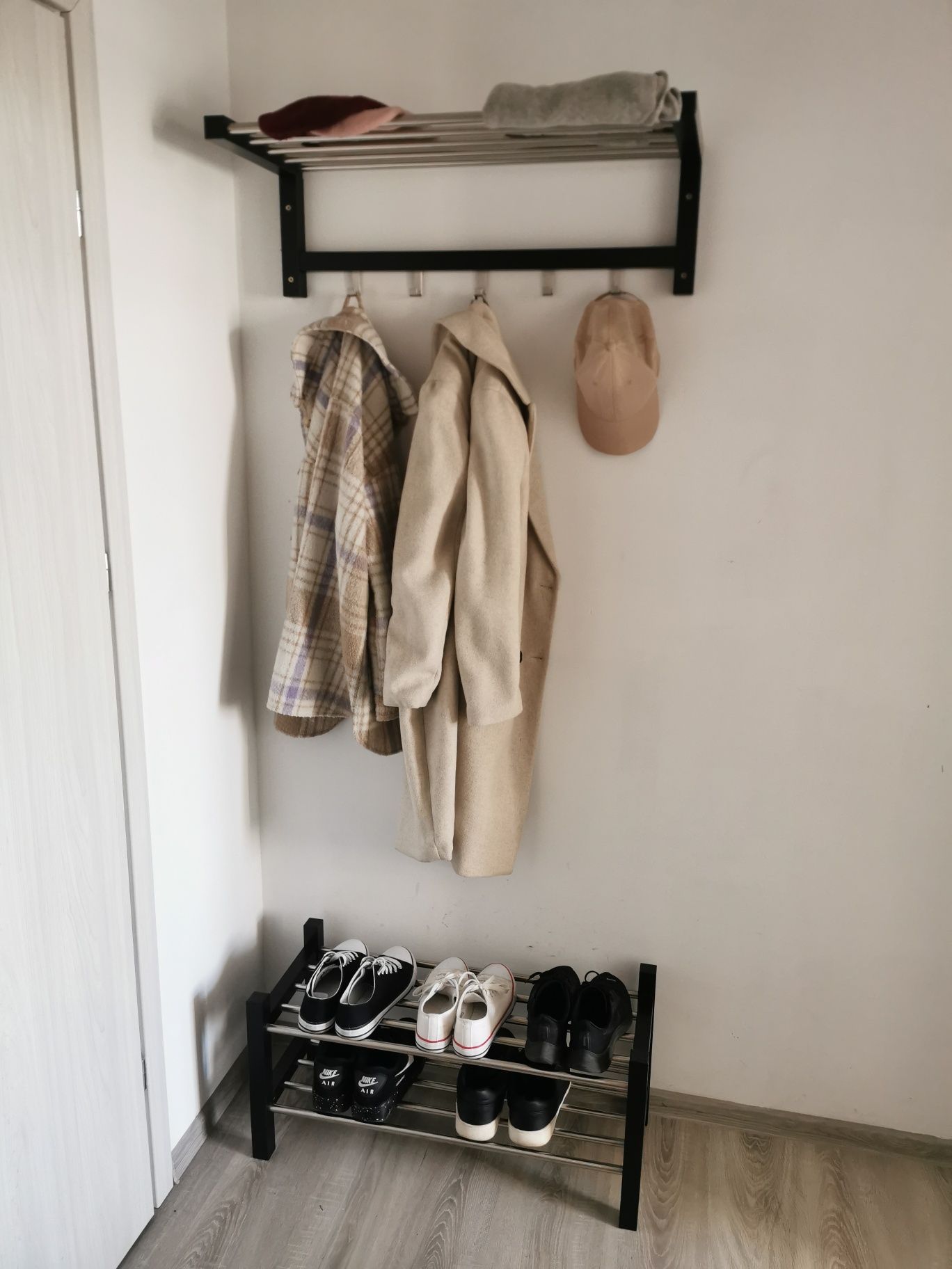 Wieszak na kurtki z półką + półka na buty ZESTAW (drewno/stal)