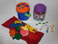 Zabawki edukacyjne Miniland kubeczek wiaderko układanki