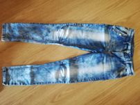 Spodnie jeans przecierane L