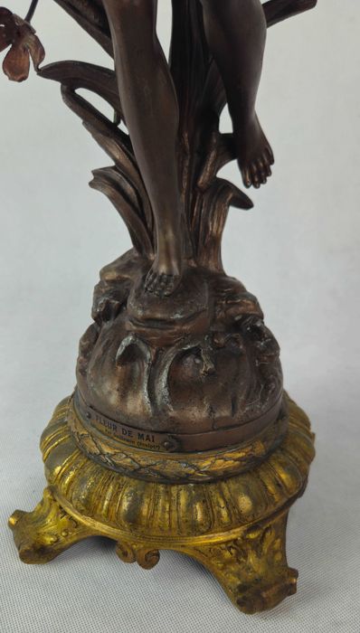 Wielka figuralna lampa naftowa majowe kwiaty Guillemin - Antyk Francja