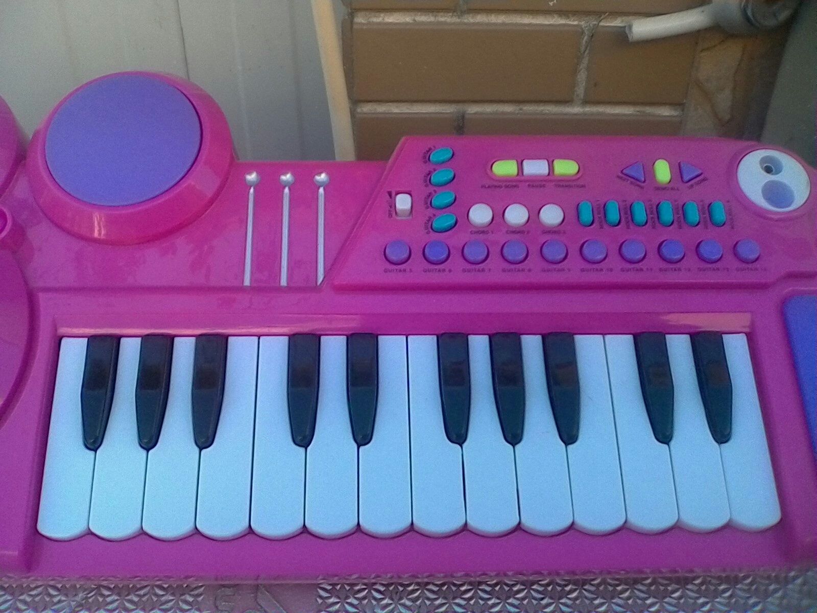 Instrumento musical interactivo para crianca