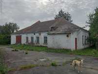 Продам два приміщення в с. Новоселиця