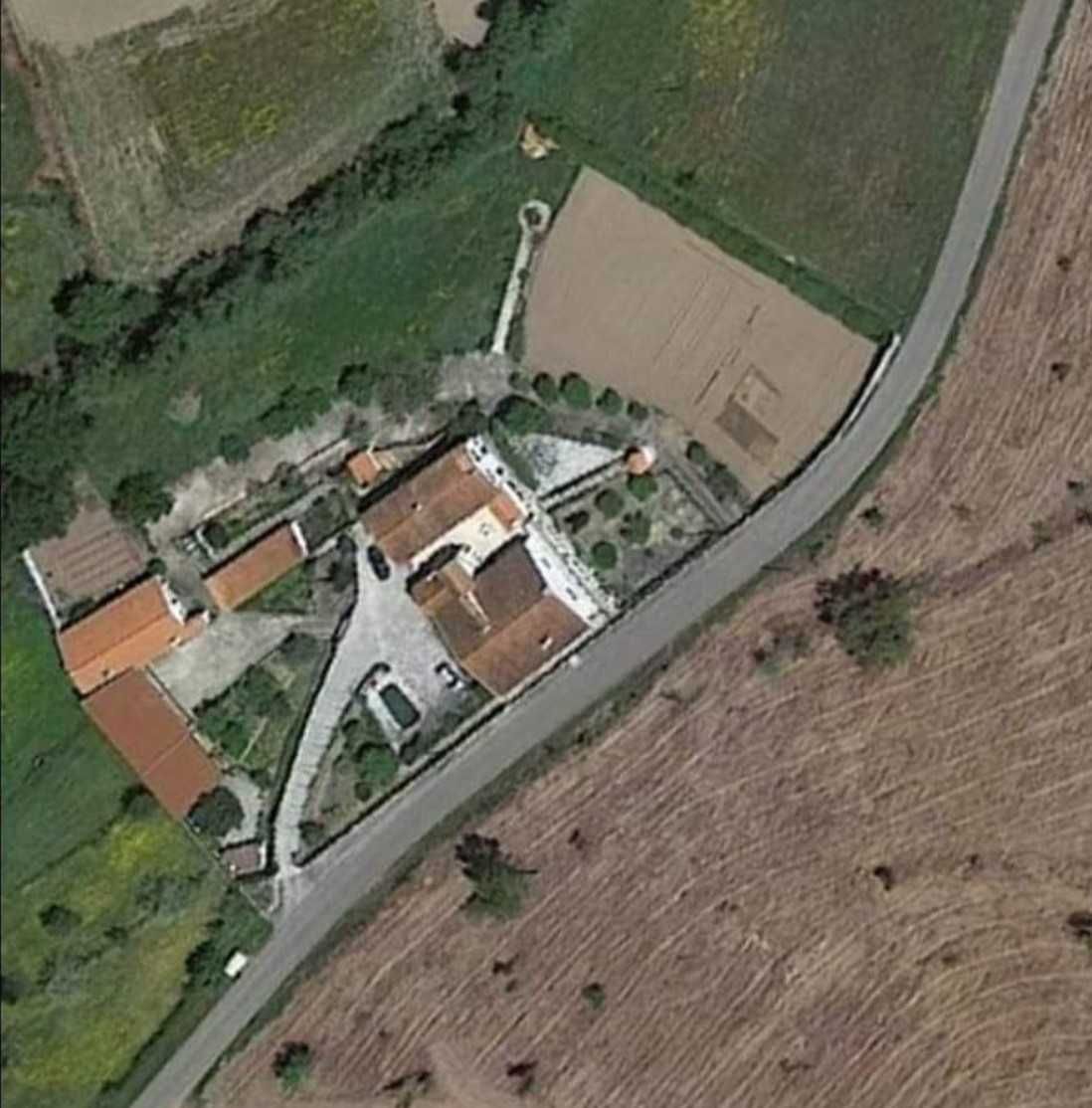 Quinta/moradia  com terreno tábua