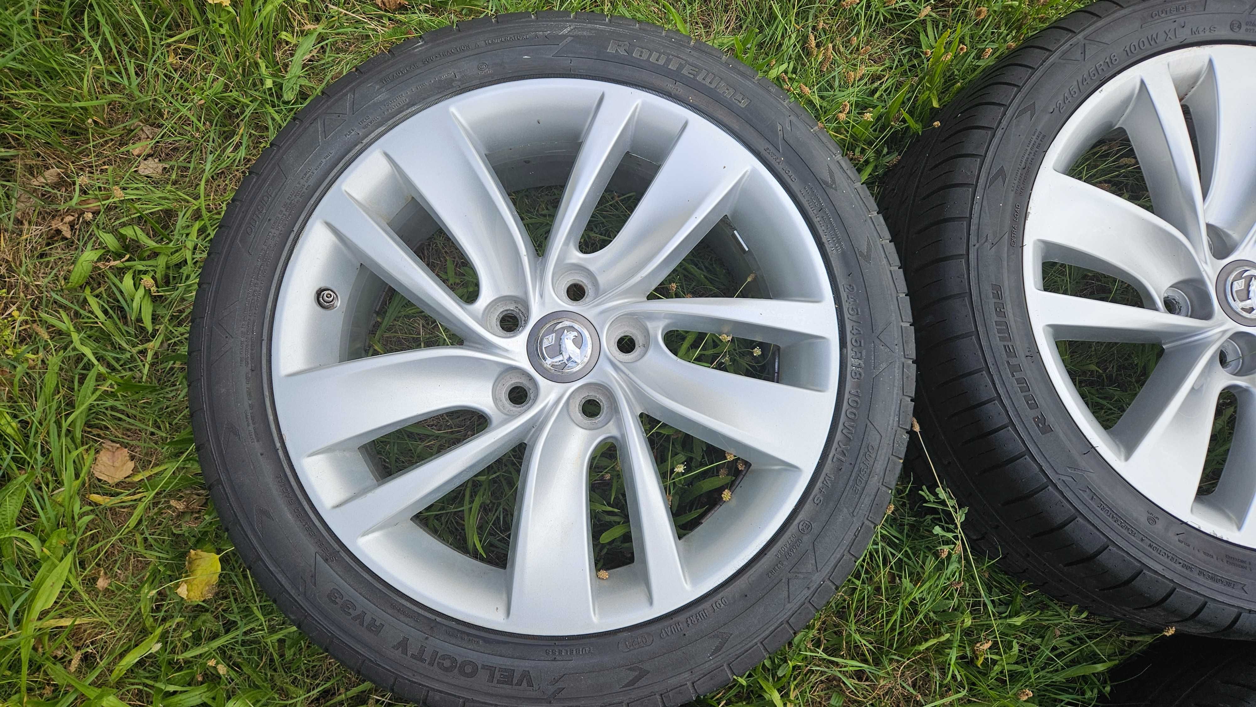 Koła Opel Insignia OP065K3 8.0" x 18" 5x120 ET42 opony 245/45 czujniki
