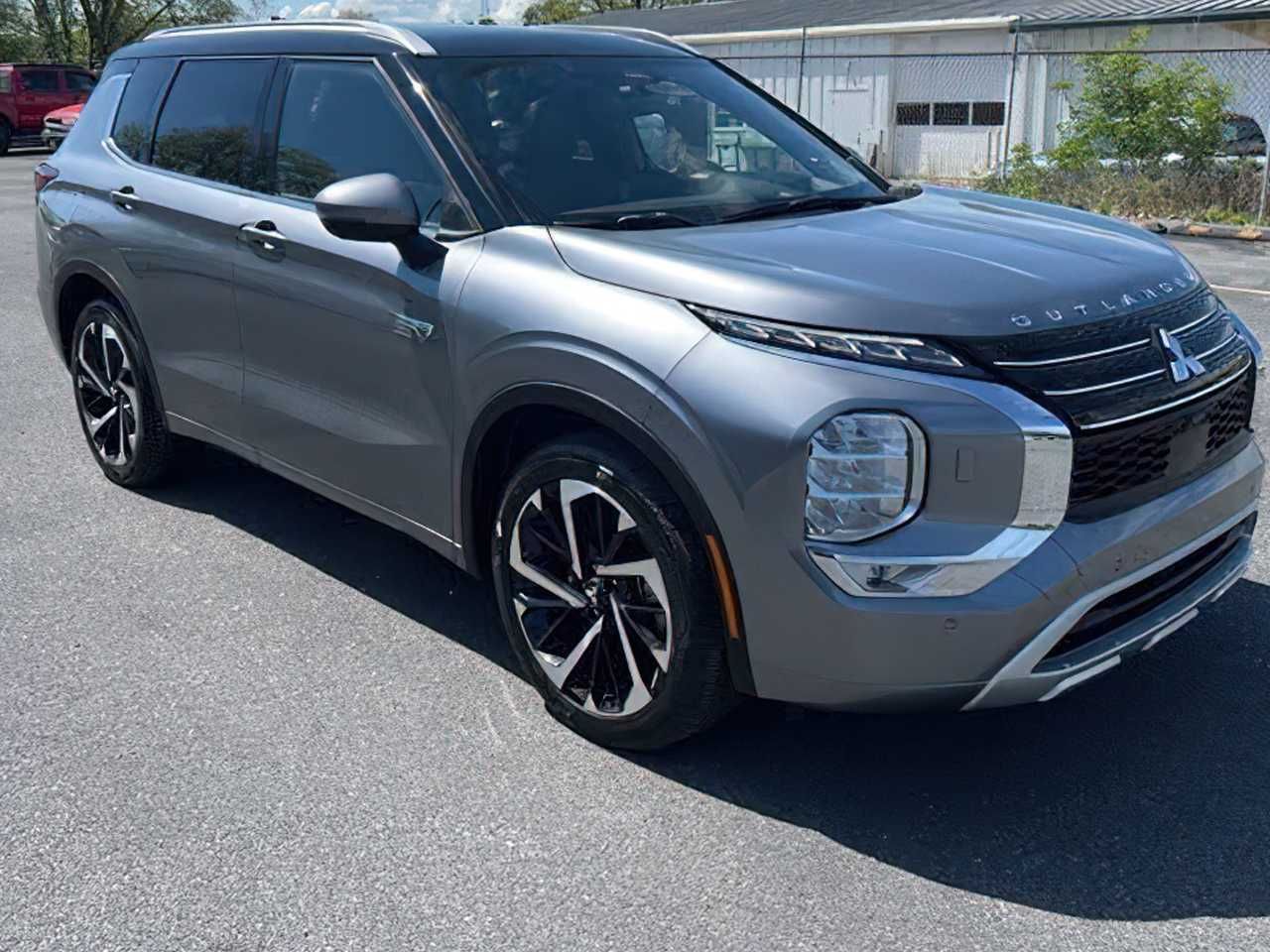 Mitsubishi Outlander PHEV SEL 2023