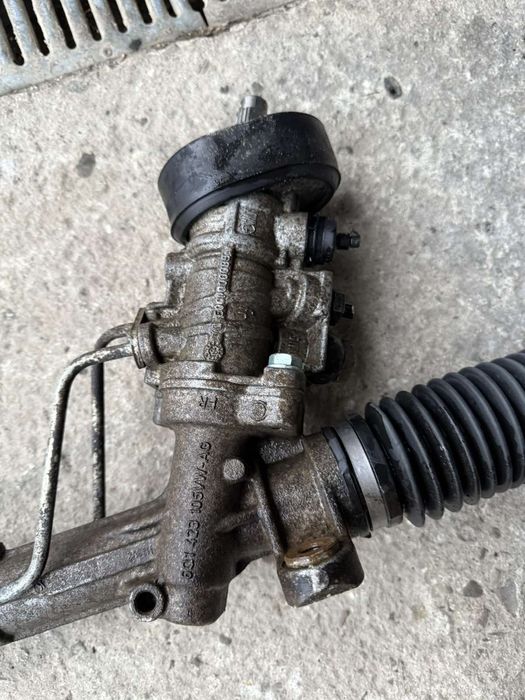 Рульова рейка шкода фабія 2004рік