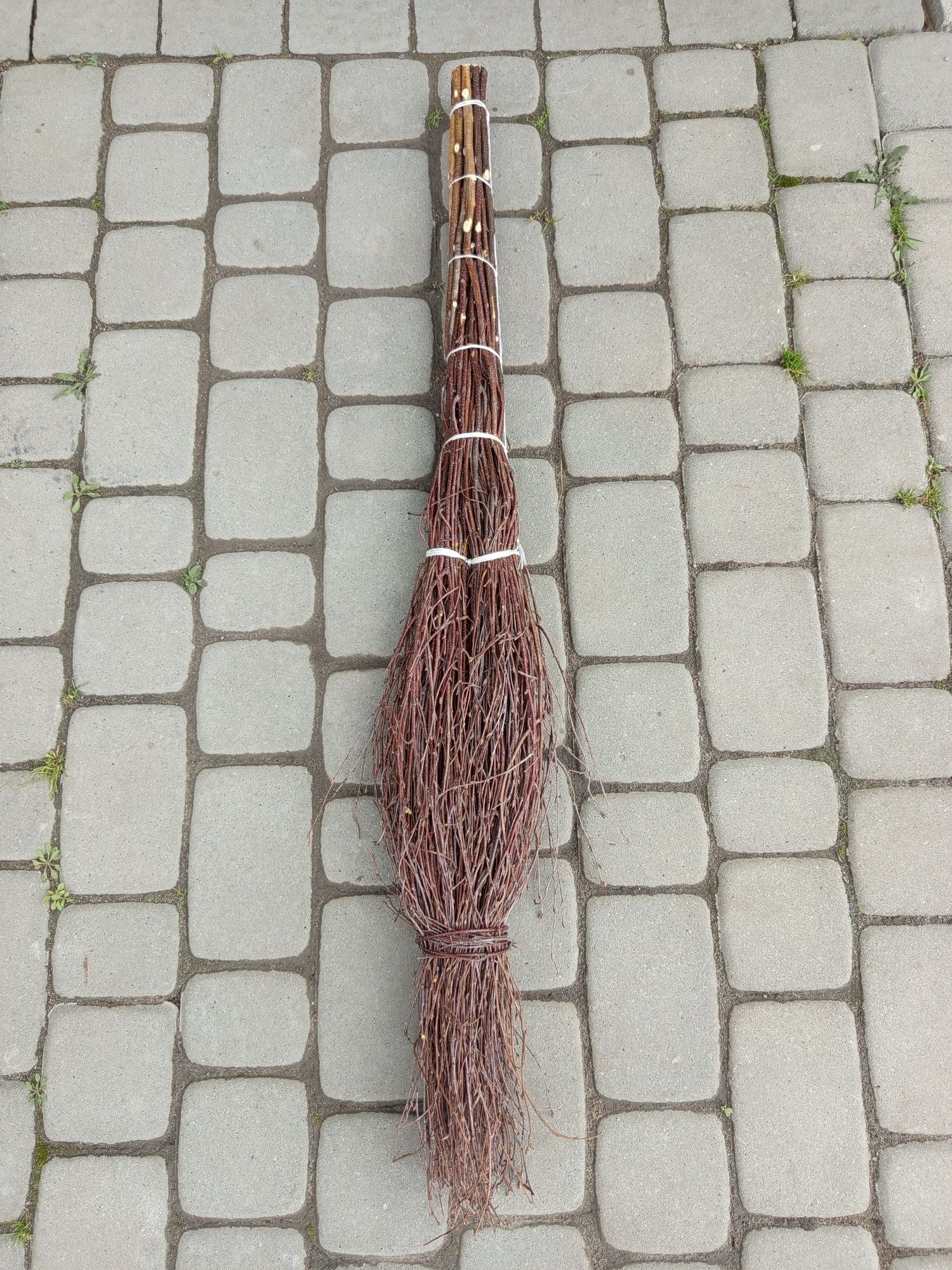 Miotła ,,drapaka'' brzozowa band made