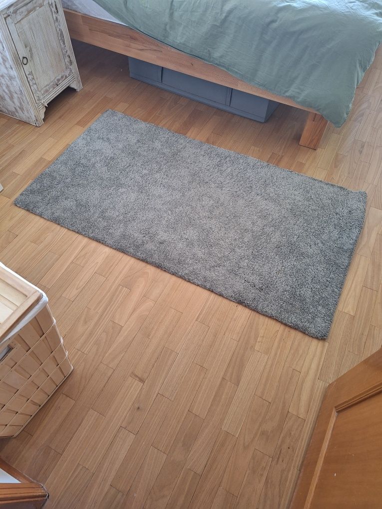 Light grey carpet 80x150 + anti- slippery matt