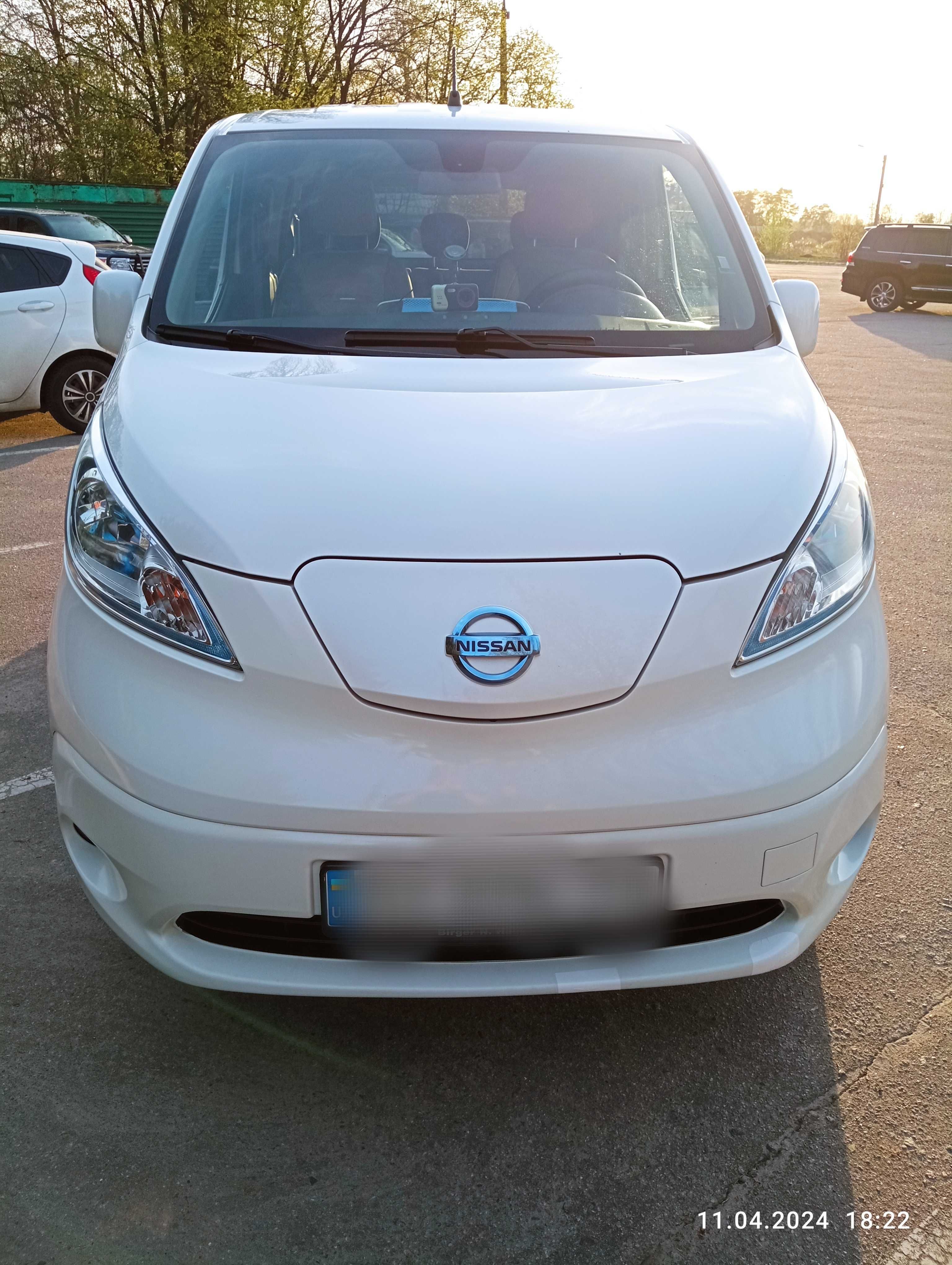 Електромобіль Nissan e-NV200 (своя)