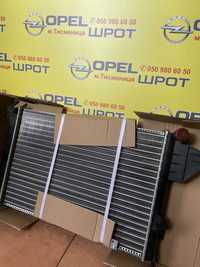 Радіатор охолодження, радіатор пічки, радіатор кондиціонера ОПЕЛЬ Opel