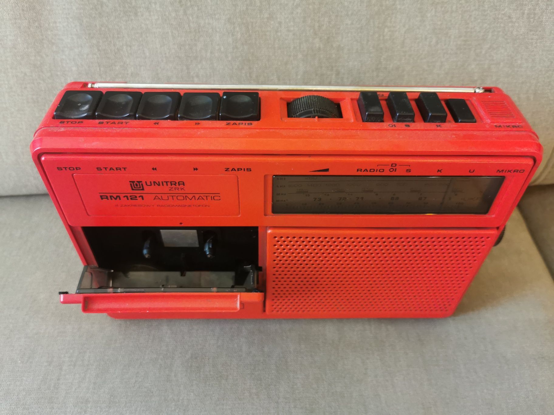 Radiomagnetofon Unitra RM121 Kasprzak czerwony