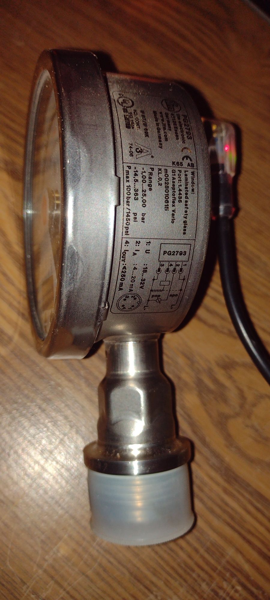 Elektroniczny czujnik ciśnienia ifm electronic PG2793  manometr