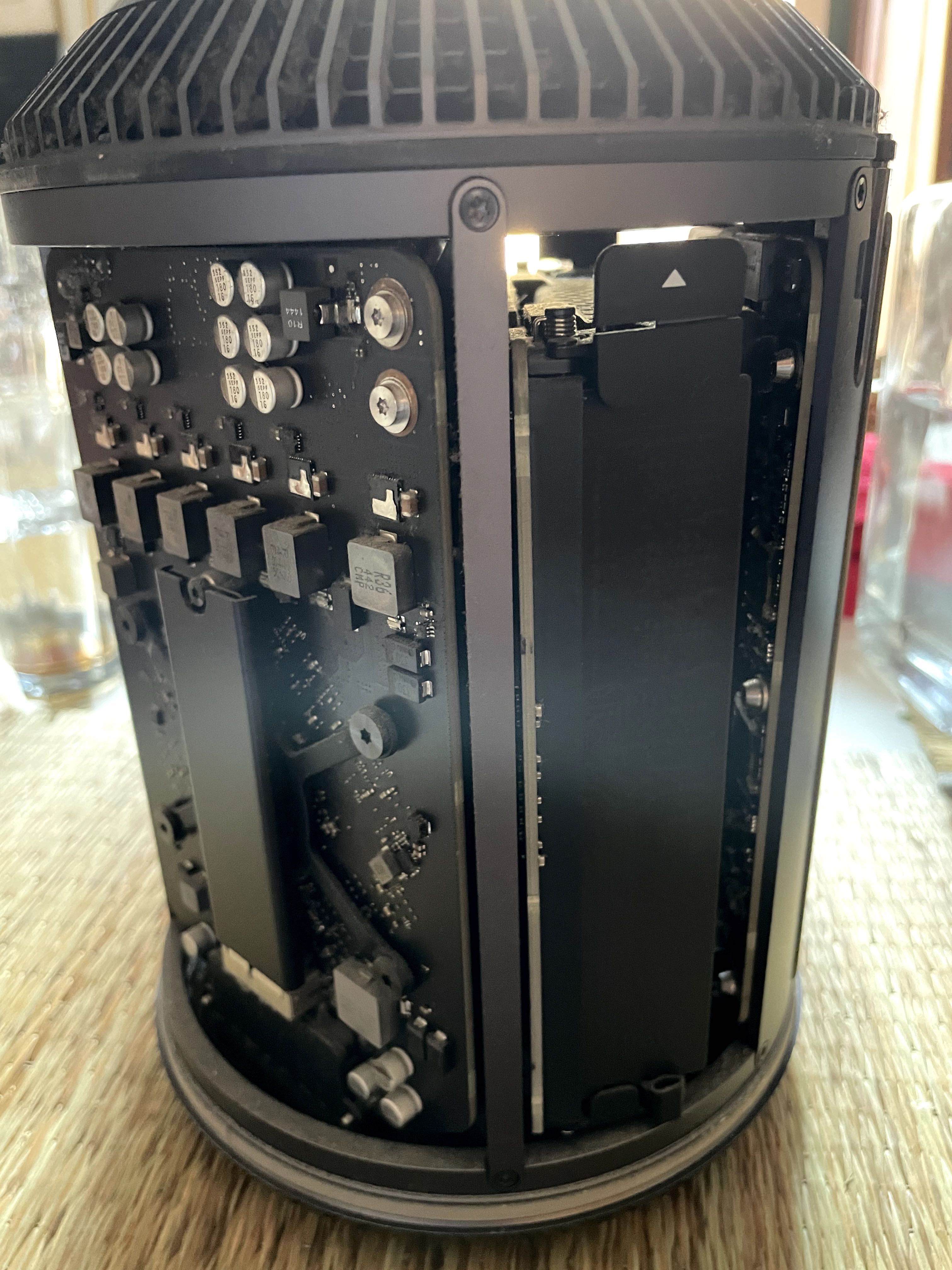 MacPro Apple Intel Xeon