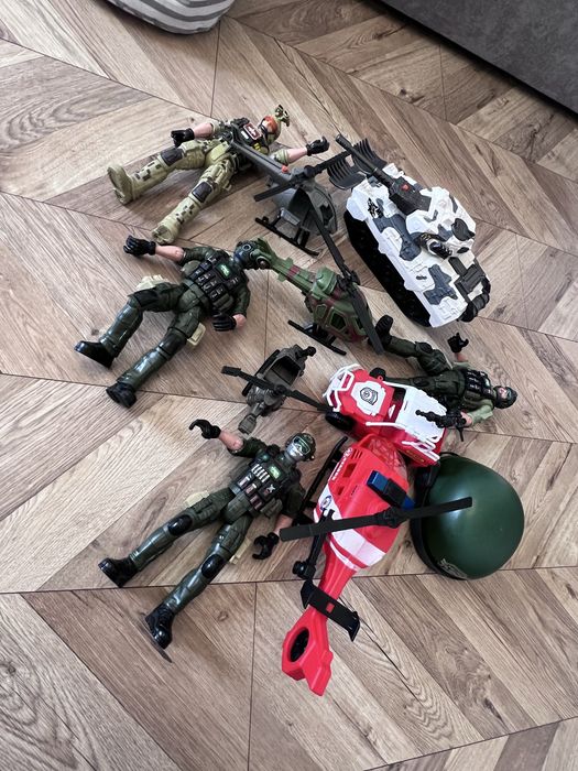 Игрушки, набор военньй, военная  техника