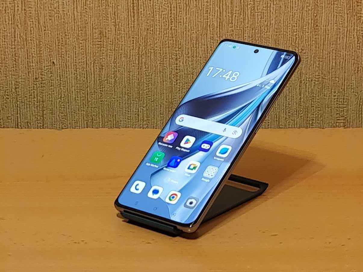 Флагманський OPPO Reno10 5G 8+4/256GB NFC Duos MediaTek Dimensity 7050