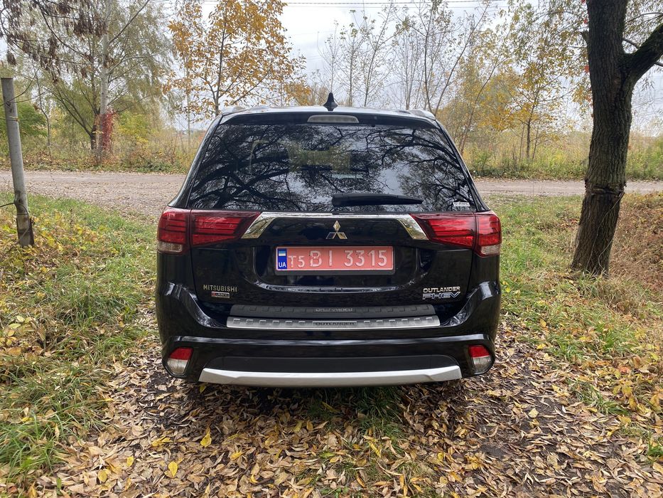 Mitsubishi outlander gt гибрид- плагин (phev)