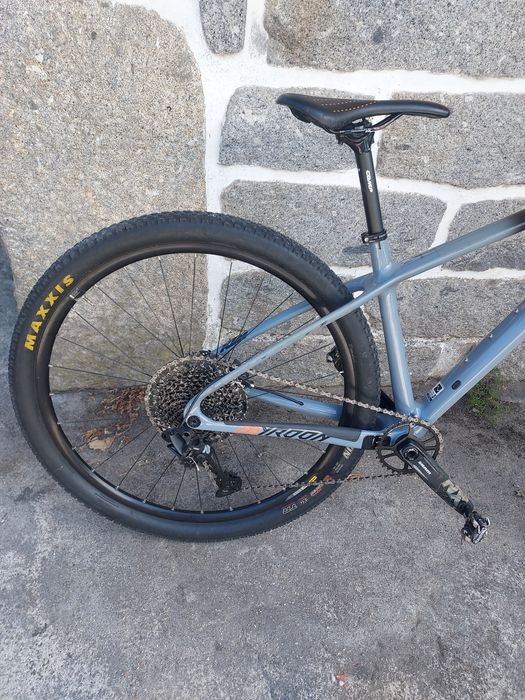 Bicicleta KTM como nova. Pouco uso. Roda 29.