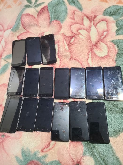 Лот 16 телефонов Archos Под восстановление