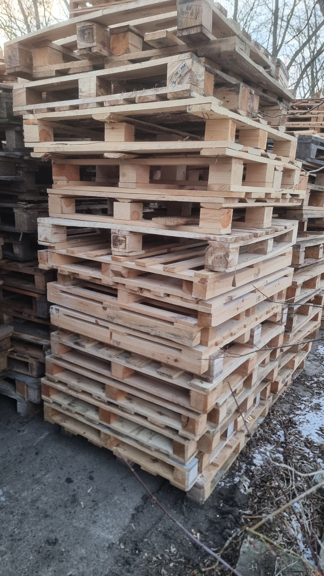 sprzedam palety 100x100 i 110x110