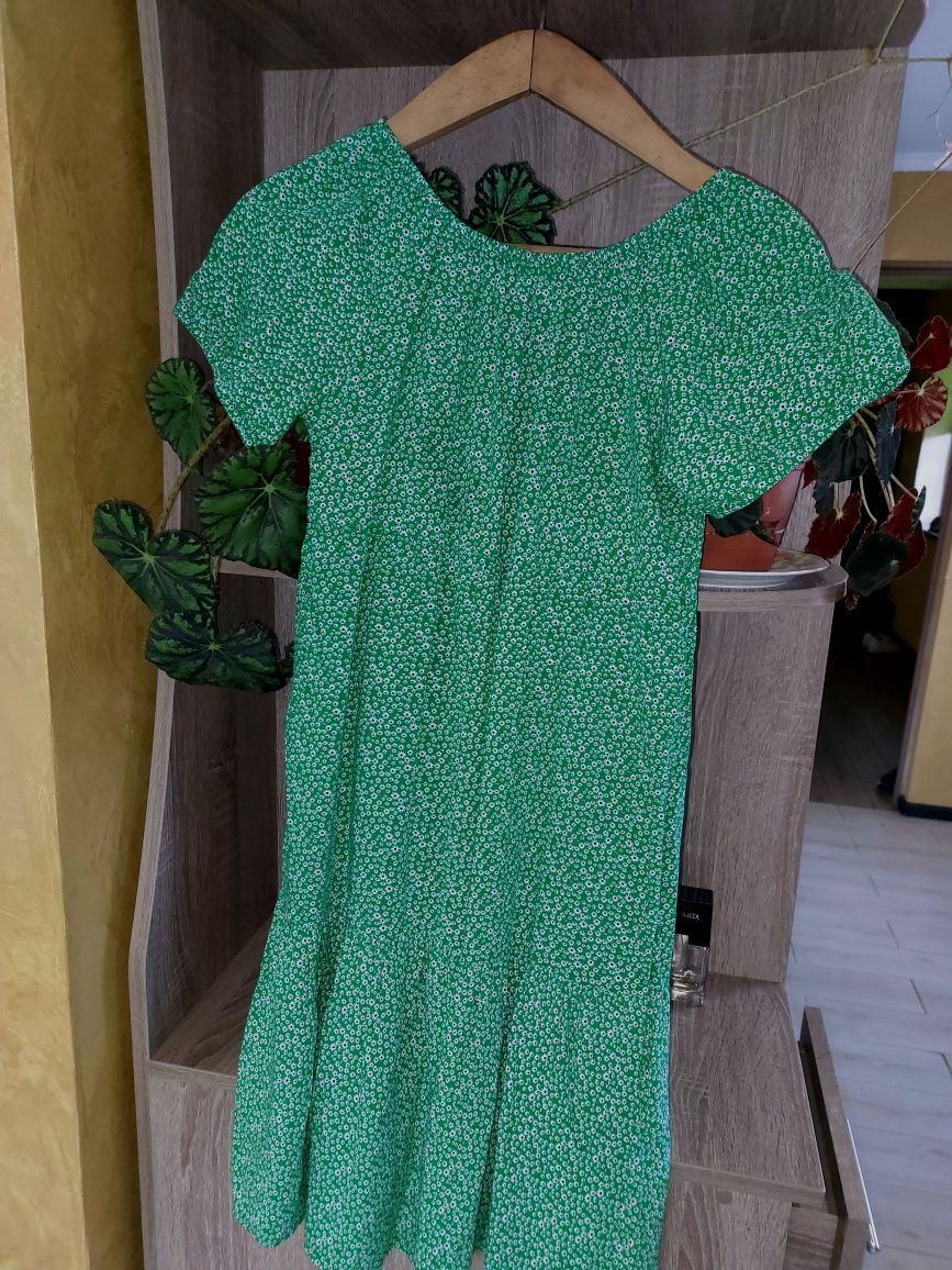 Сукня у квіточки зелена с м