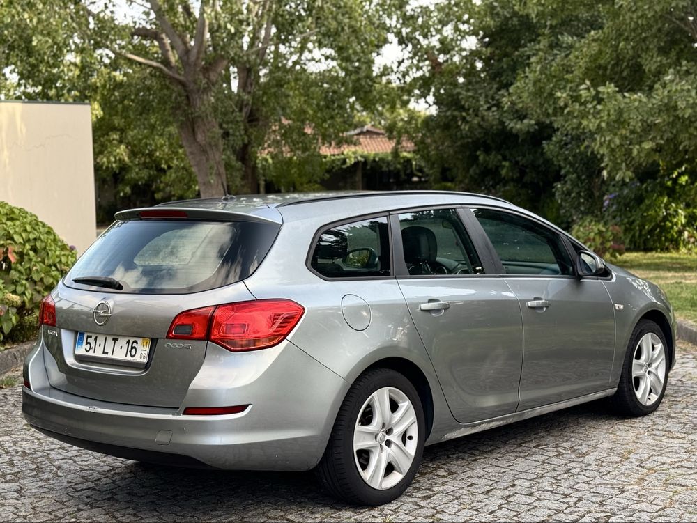 Opel Astra 1.3 CDTI (2011)