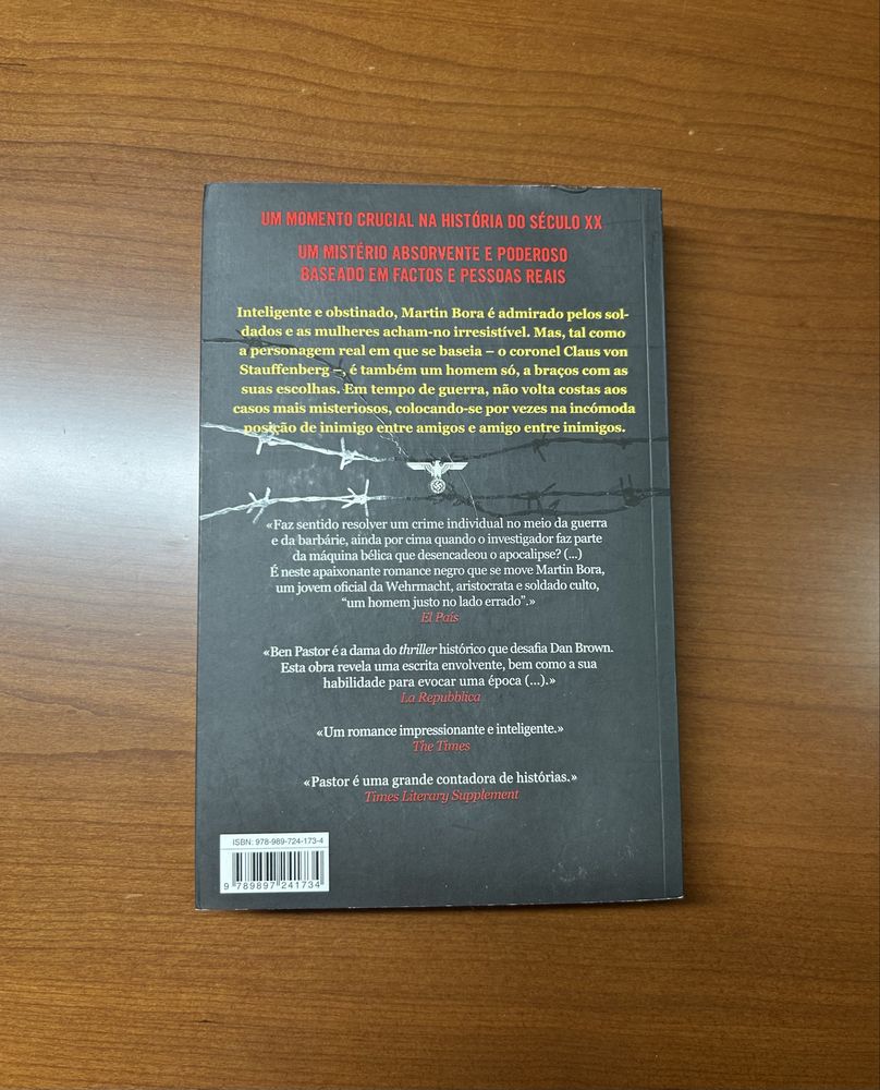 Livros Luz de Ferro e Céu de Chumbo de Ben Pastor