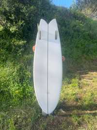 Surfboard, 6’0 fish