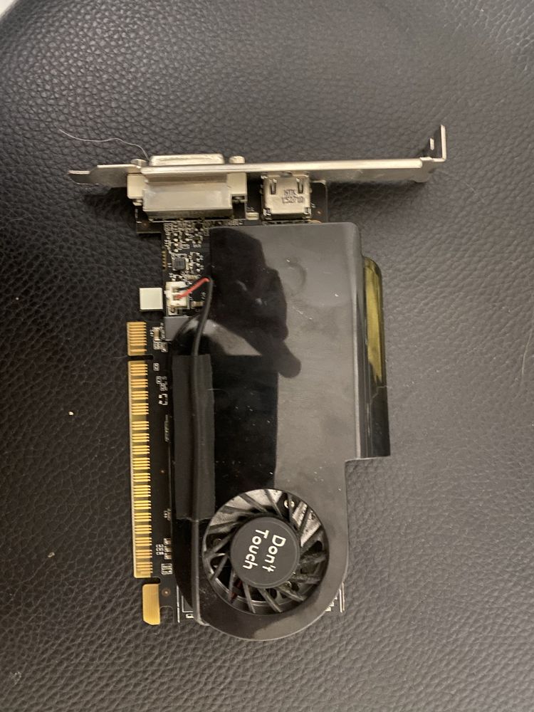 Geforce gtx 745 4gb ddr3 a funcionar perfeitamente