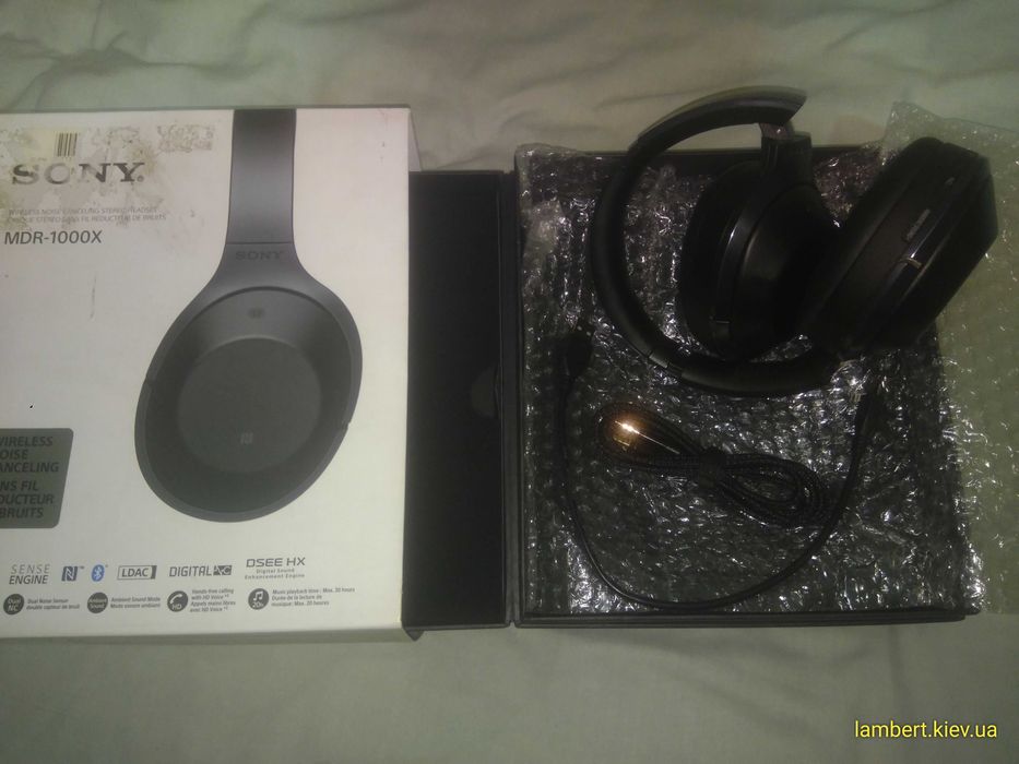 bluetooth навушники Sony MDR-1000X