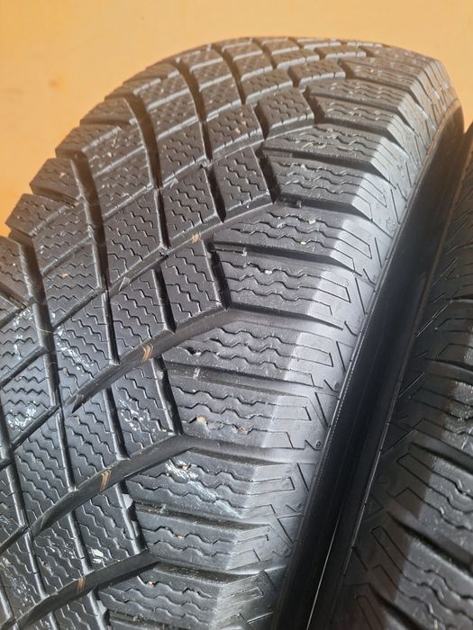 235/65 R18 Continental комплект