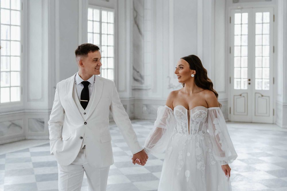 Suknia ślubna gorsetowa kwiaty 3D