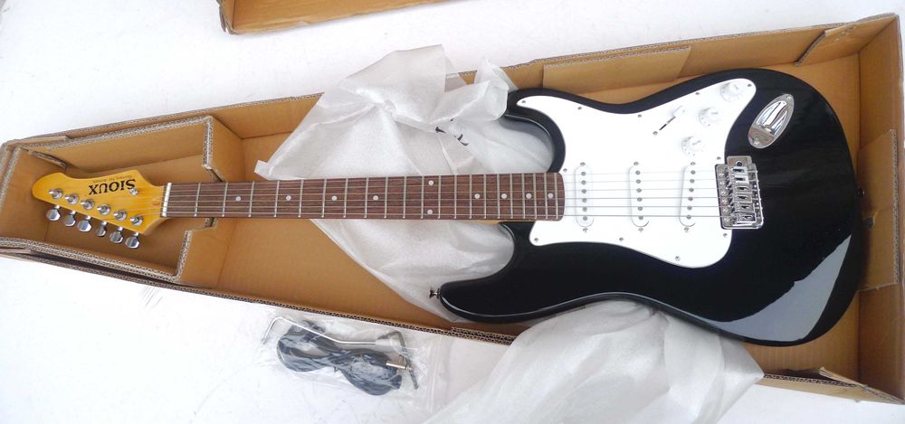 Gitara elektryczna SIOUX Vintage nowa Made in Indonesia + pokrowiec
