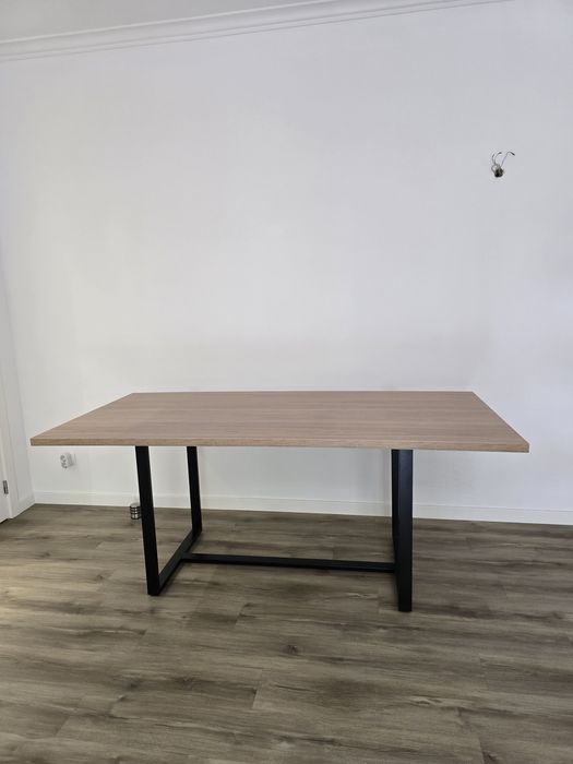 Mesa de jantar [6 pessoas]