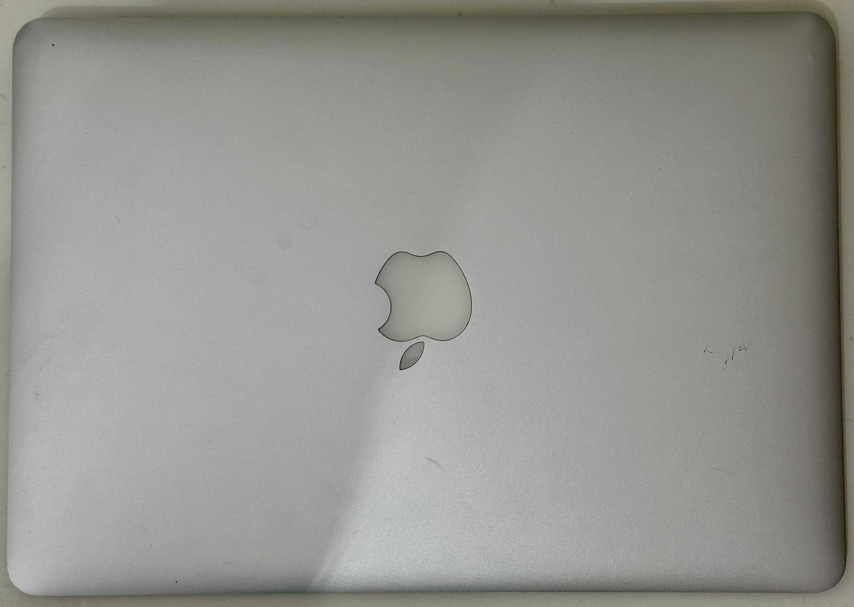 Macbook Air 13 - 2015 - 8gb Ram - 256gb SSD