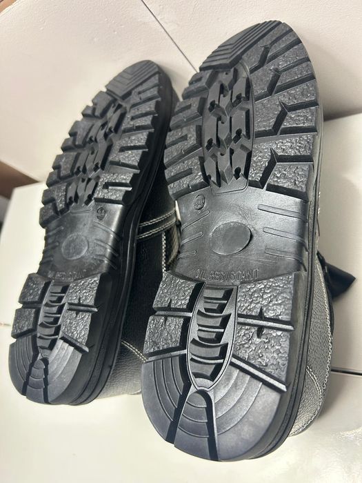 Buty S3 robocze ochronne Lekkie Komfortowe Całoroczne Bez metalu