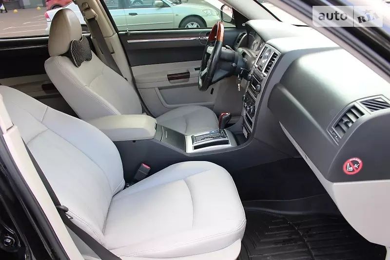 CHRYSLER Крайслер 300с