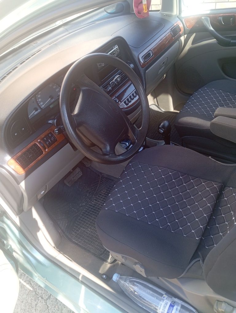 Автомобіль Daewoo Rezzo