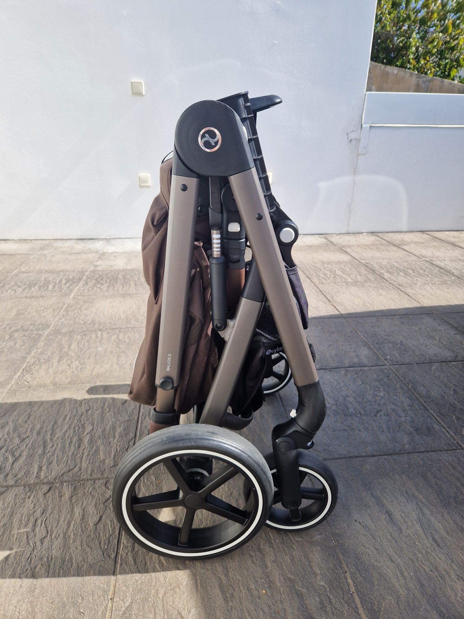 Cybex Balios S Lux • chocolate brown • quase novo

Descrição:
Ven