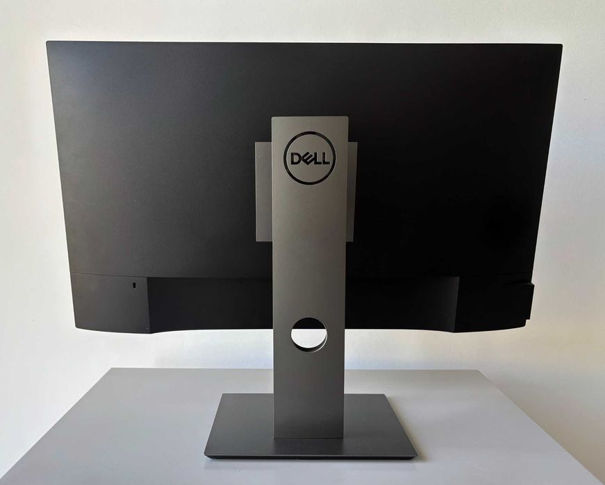 Monitor DELL FullHD de 27" (1920x1080)