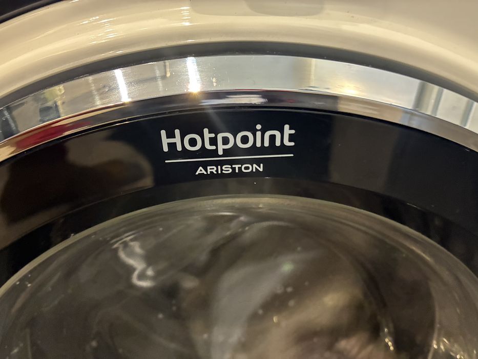 Pralka automatyczna „Hotpoint”