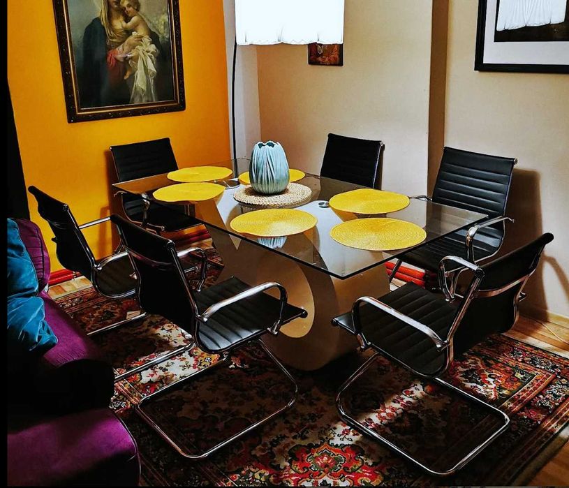 Designerski stół i krzesła / fotele chromowane