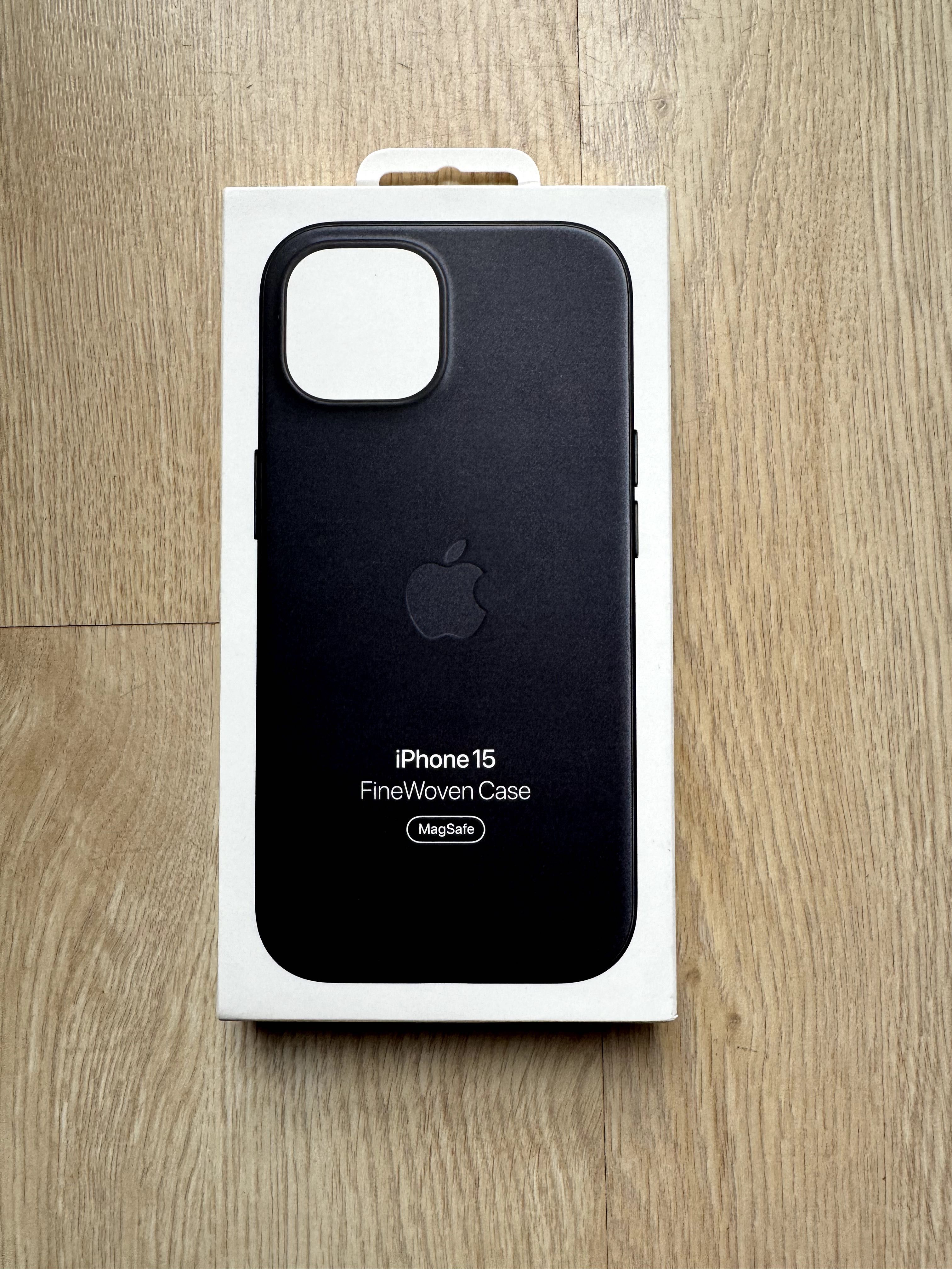 Чохол оригінальний Apple iPhone 15 FineWoven Case Black MT393