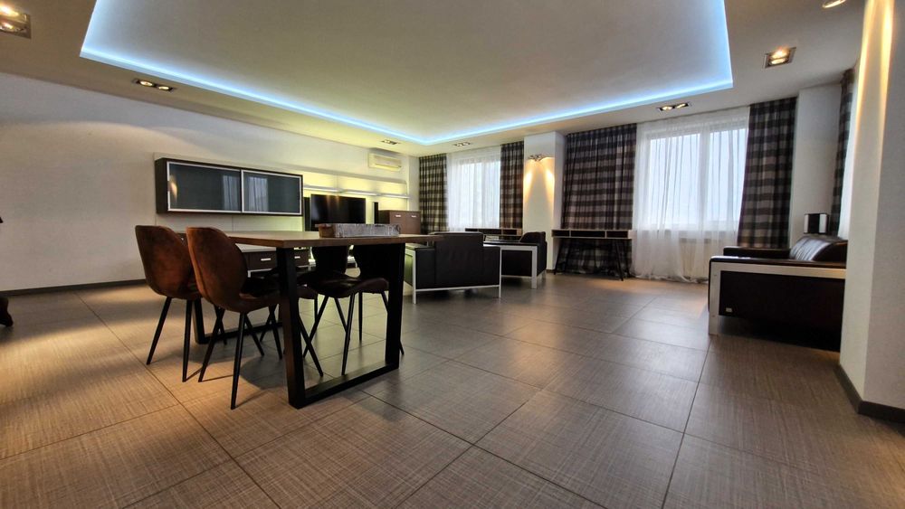 Стильна 2-к кв. 82 м2, метро Деміївська, вул. Велика Китаївська, 10а