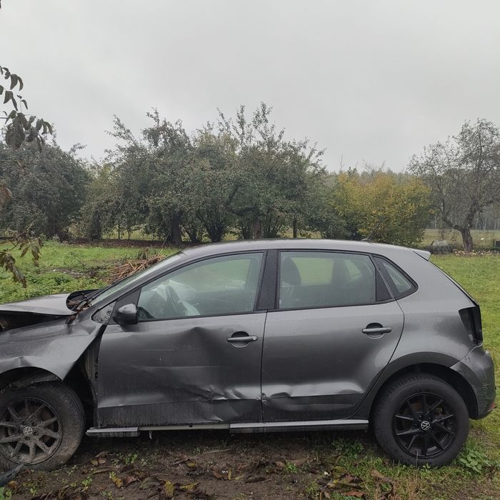 Volkswagen Polo uszkodzony