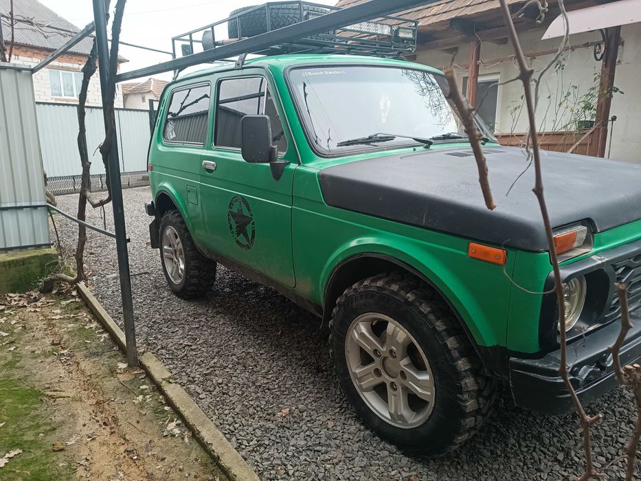 Продам ниву підготовлена для офроуда